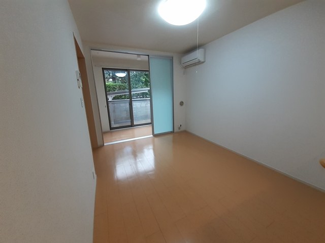 クリ－ル　ポッシュＴ＆Ｋ リビング