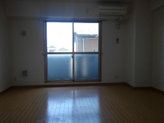 ラハイナ　コート リビング