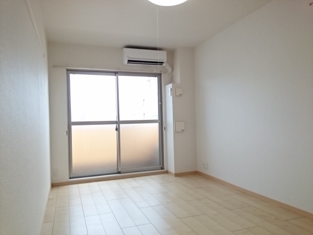 リヴァージュ出来島 リビング