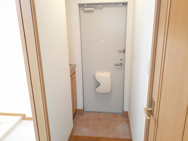 エテルノ昆陽Ⅲ 玄関