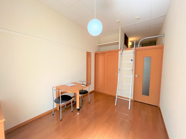 レオパレス芳山荘Ⅱ ベッドルーム