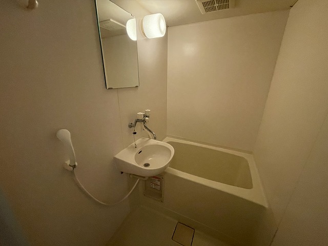 レオパレス向日葵 風呂画像