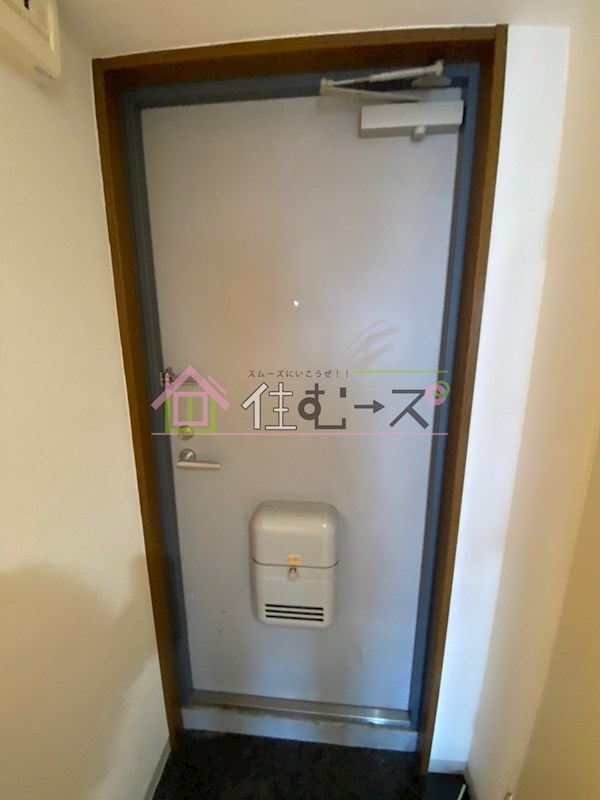 ラ・フォレスタ 玄関