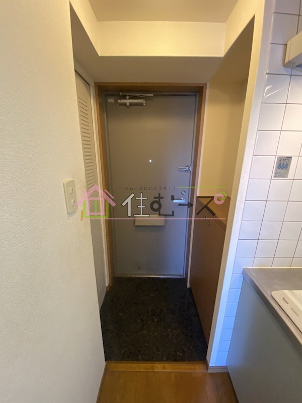 KHKコート西野田 玄関