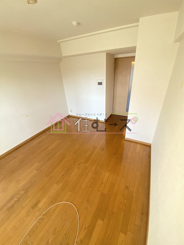 KHKコート西野田 リビング