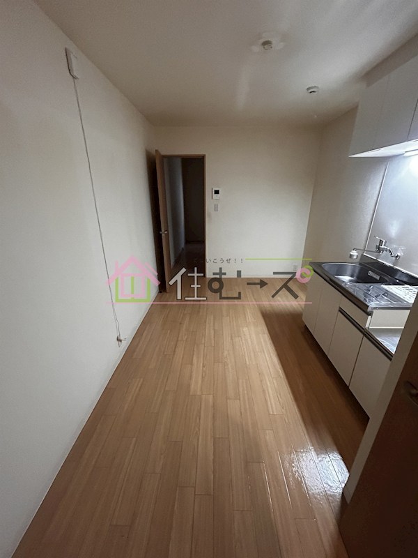 万代アパート リビング