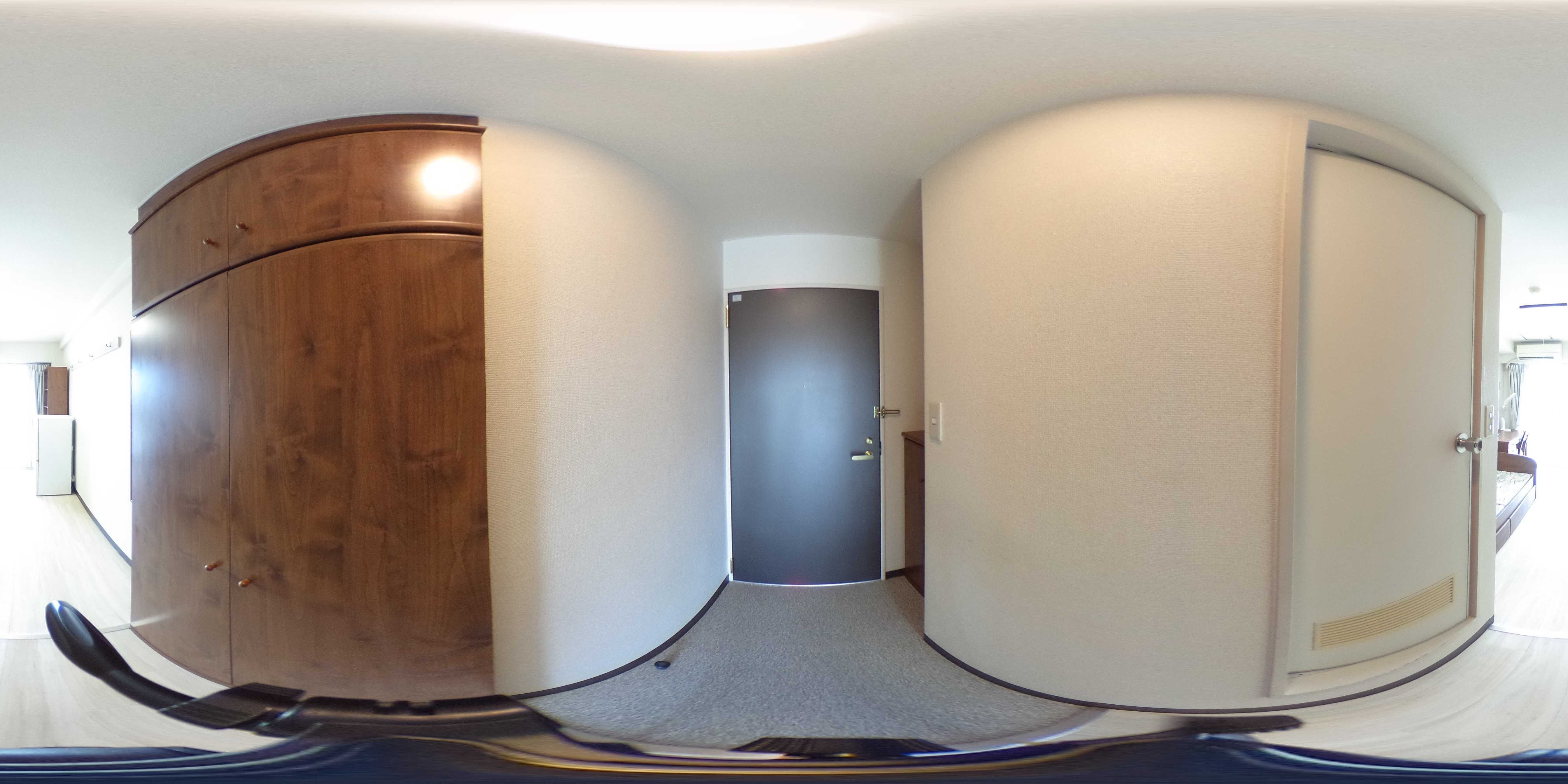 カルムイン西長堀 玄関