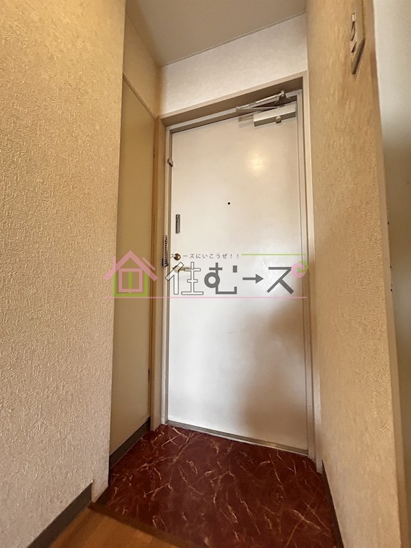 メゾンドール秋桜 玄関