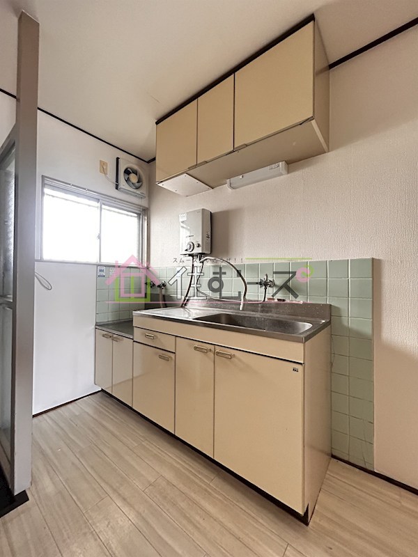 マンションエイタツ キッチン