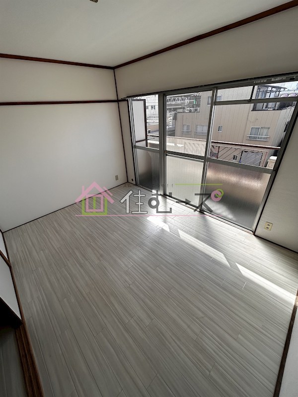 マンションエイタツ ベッドルーム