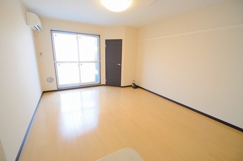 レオネクストエイザ リビング