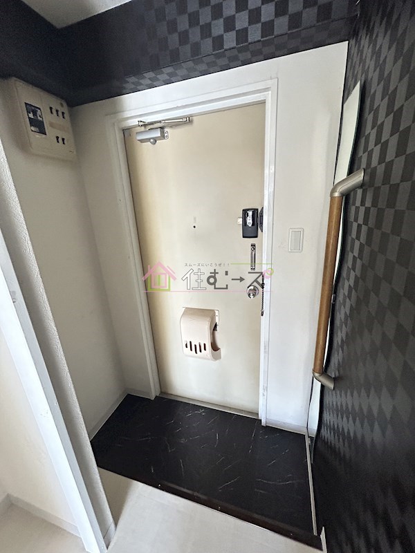 セレスティアル東三国 玄関