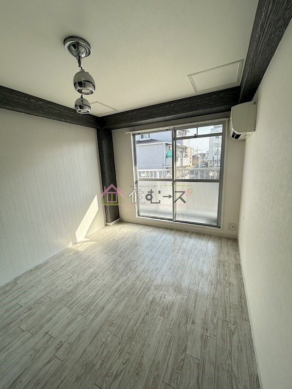 セレスティアル東三国 ベッドルーム