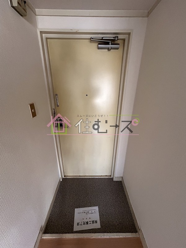 レナジア玉造 玄関