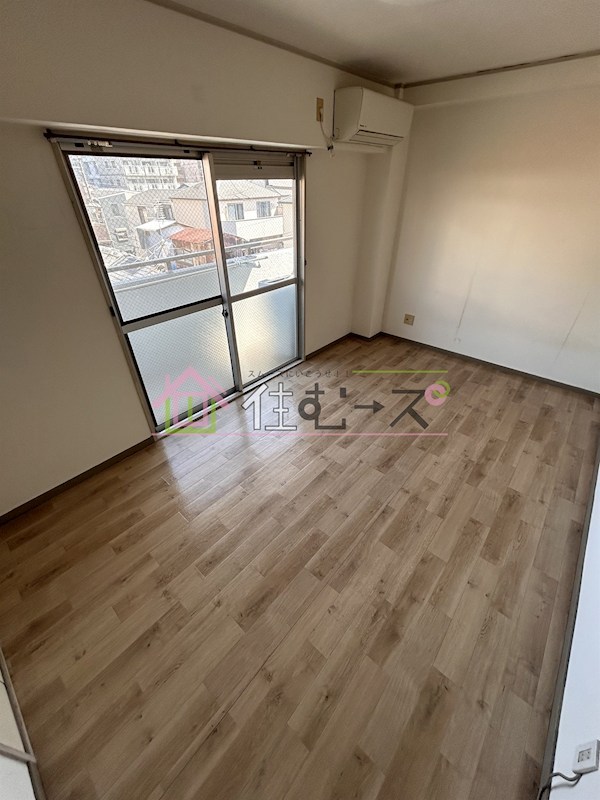 グローバルやすい ベッドルーム