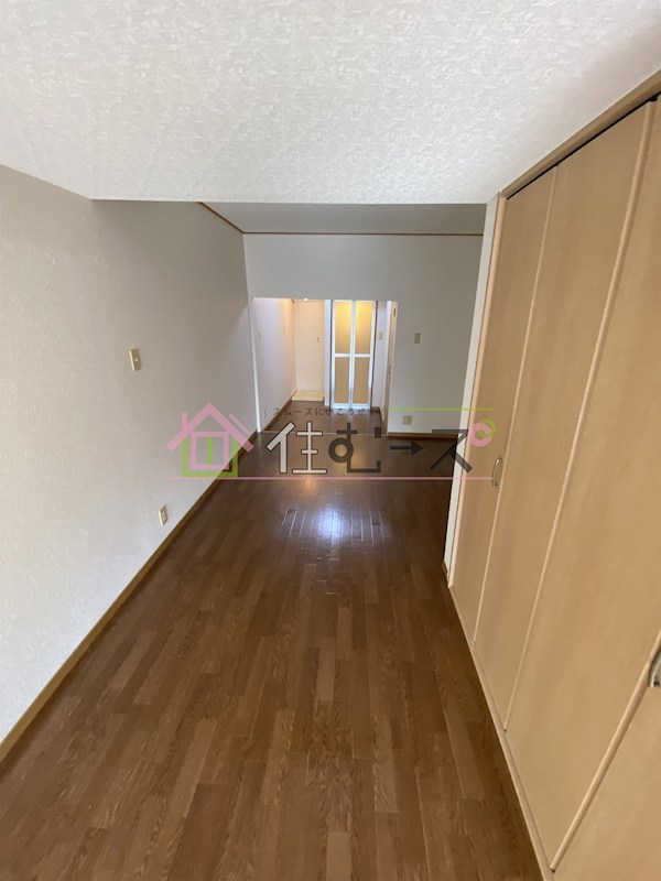 中津3-7-39貸家 リビング