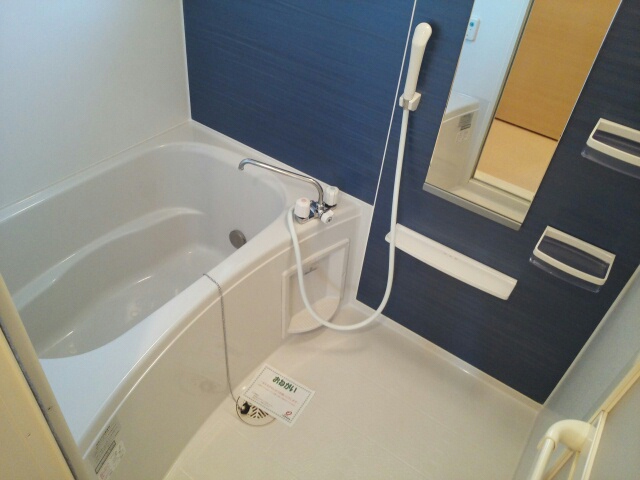 メゾンドソレイユⅡ 風呂画像