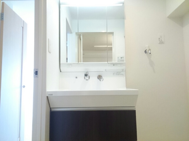 ラ　ヴィ　カルム その他1