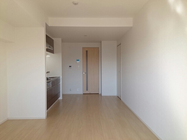 ラ　ヴィ　カルム リビング