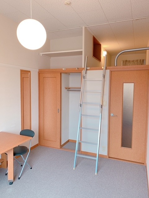 レオパレスシェ　モアⅡ ベッドルーム