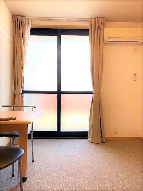 レオパレス甲子園 リビング