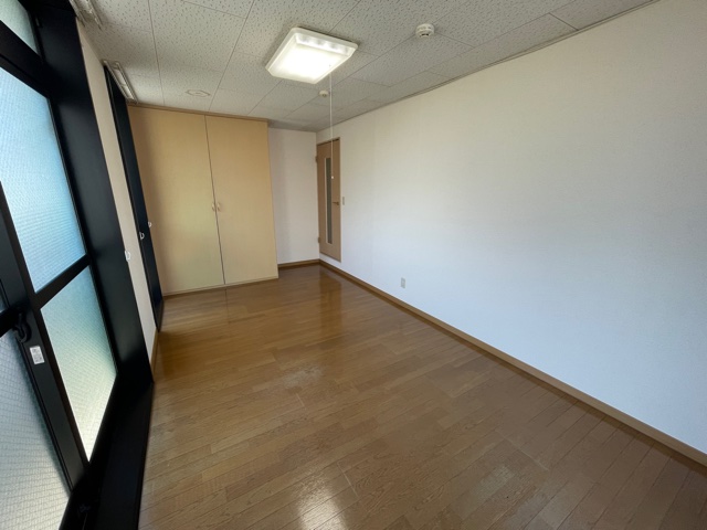 レオパレスフェリス ベッドルーム