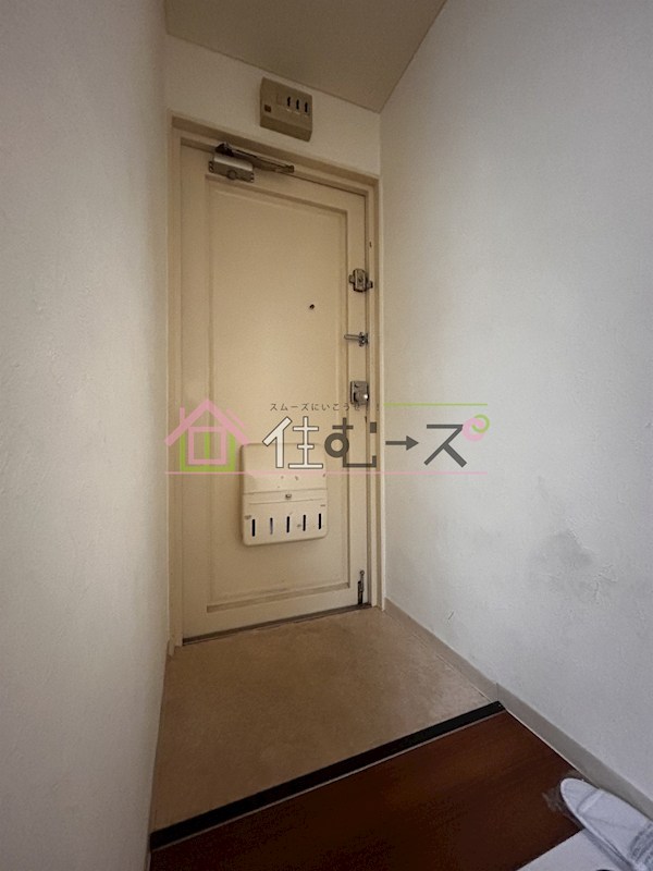 シティコーポ元町 玄関