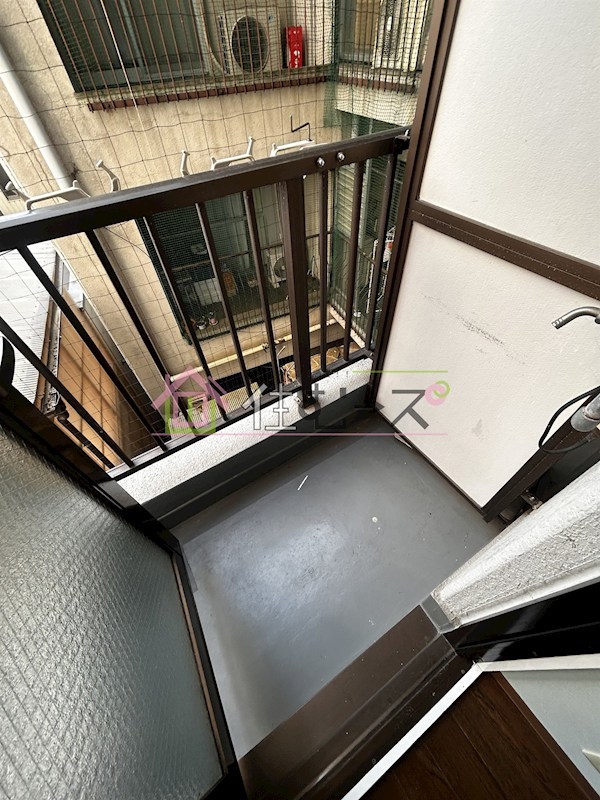 ビジタル湊町７ ベランダ