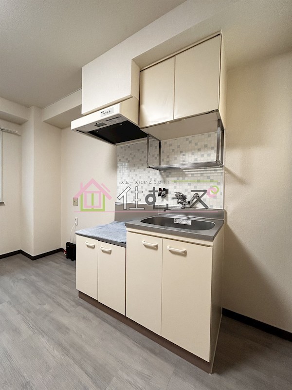 ビジタル浪速3 キッチン