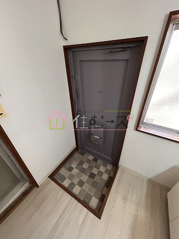 パインリーフ鶴見 玄関