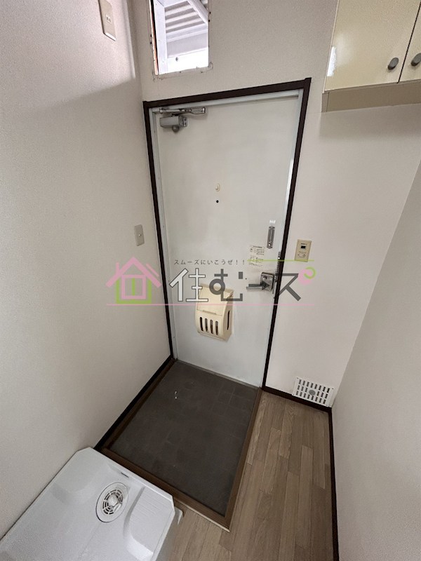 グリシーヌ壱番館 玄関