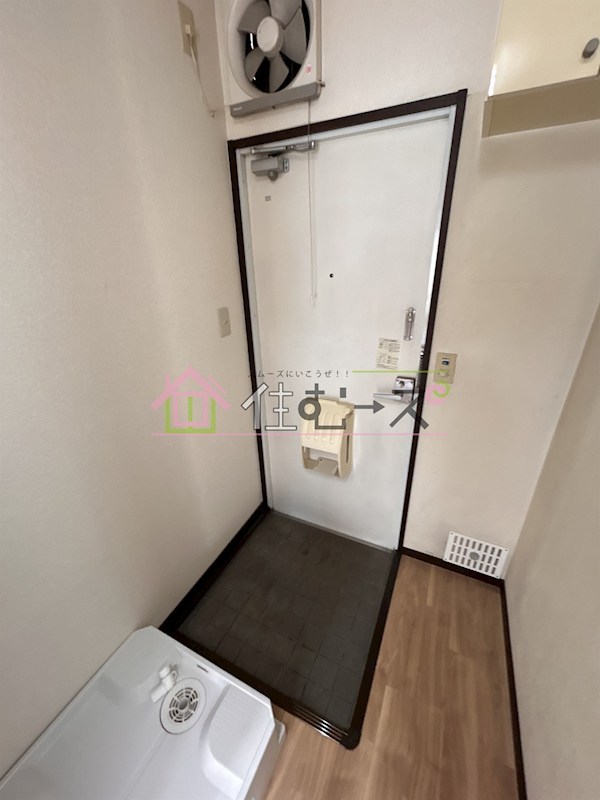 グリシーヌ壱番館 玄関