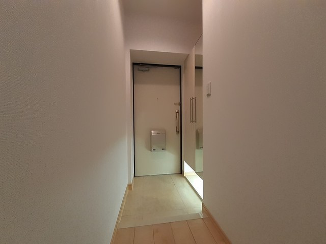 メゾン・ド・リズ 玄関