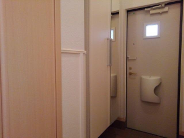 ランシェリール 玄関