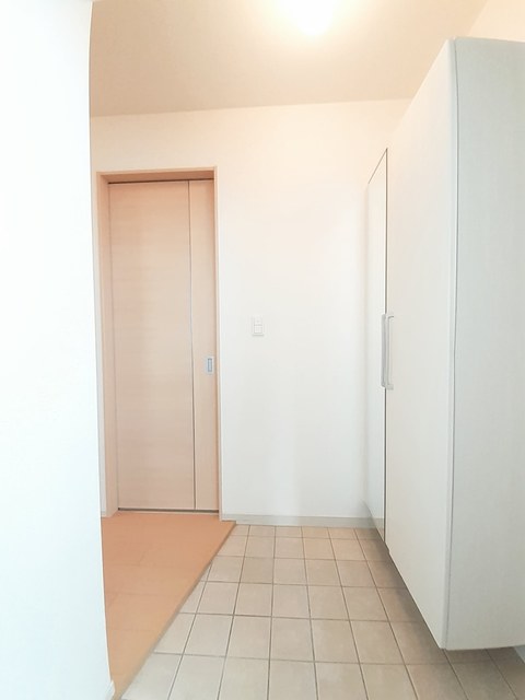 セレーノ　茜 玄関