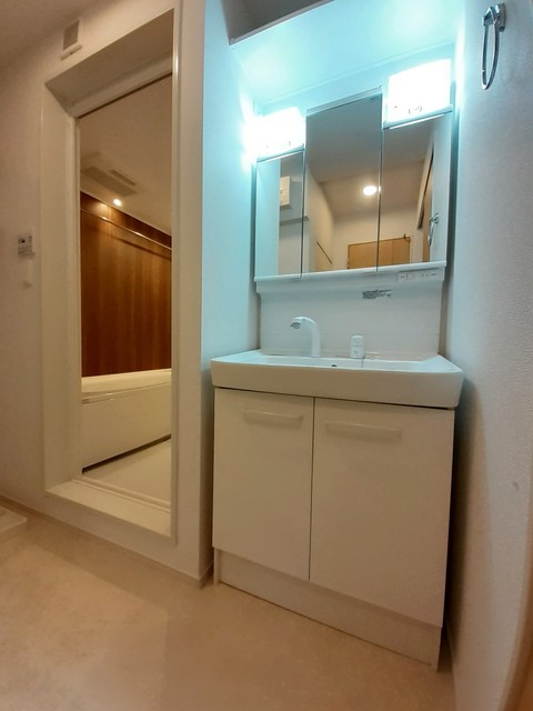 モデルヌ　ユイット その他1