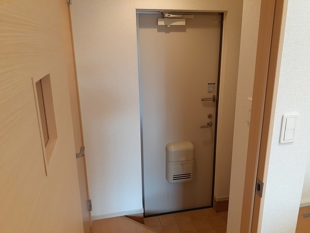 花水木　宝塚 玄関