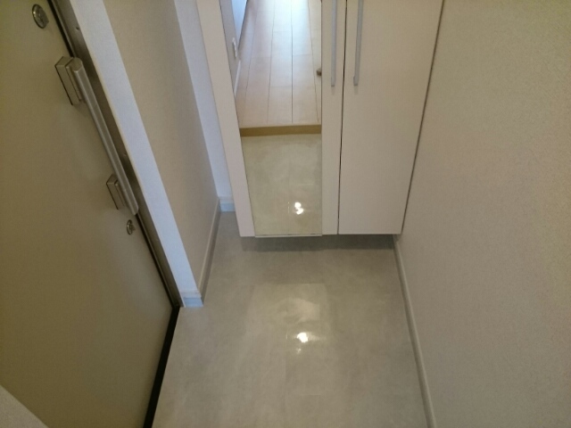 ラ・ポート門真 玄関