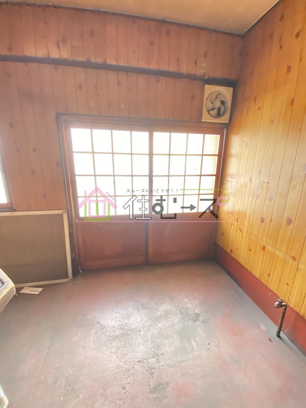 大阪市平野区長吉六反3-21-7店舗付き住宅 玄関