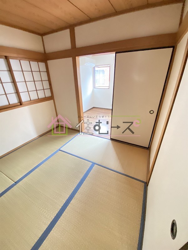 車庫付き　3F建て貸家 その他外観2