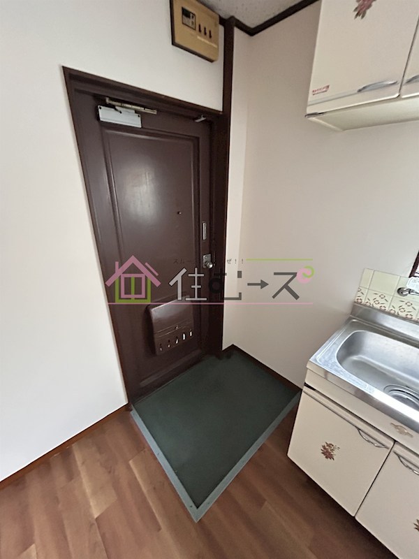 清水谷喜多ビル 玄関