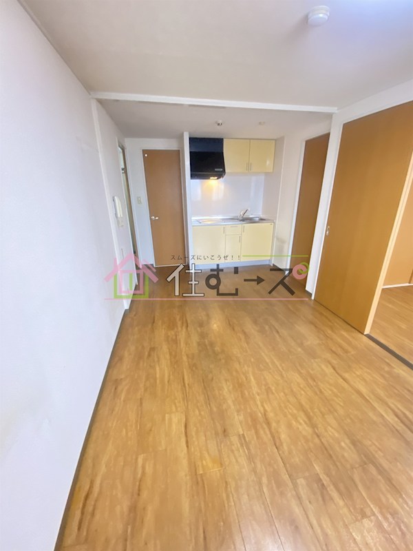 ロイヤル加美北 リビング