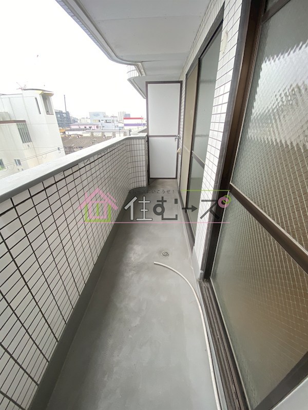 ロイヤル加美北 ベランダ