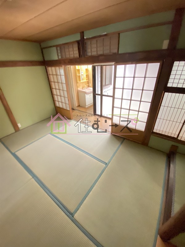 杭全８丁目貸家 ベッドルーム