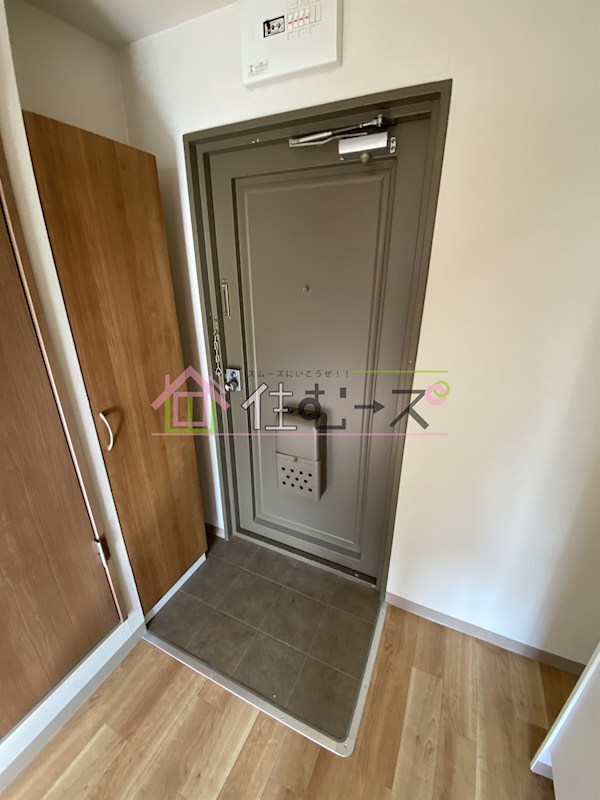 レガーレ長居公園 玄関