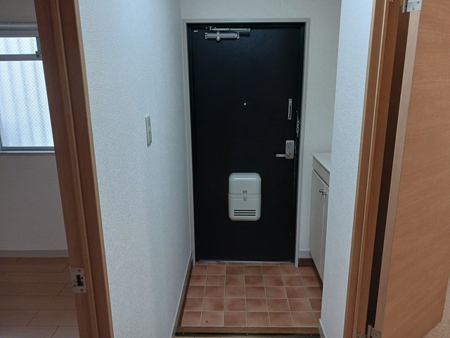 インペリアル中田 玄関