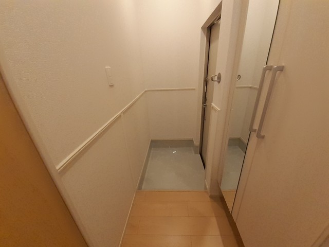 パレス藤阪東 玄関