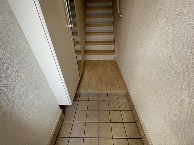 ソレイユ大峰 玄関