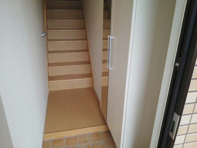 ラフォーレ・山本 玄関