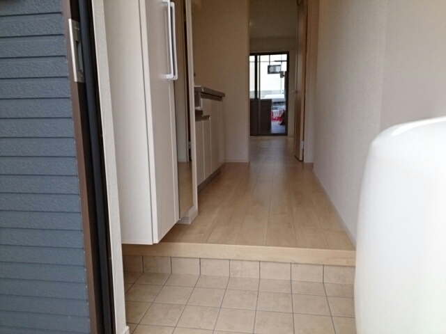 メゾン　ソレイユⅢ 玄関